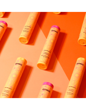 AMIKA kasdienio naudojimo drėkinantis kondicionierius – normcore signature conditioner 275ml.