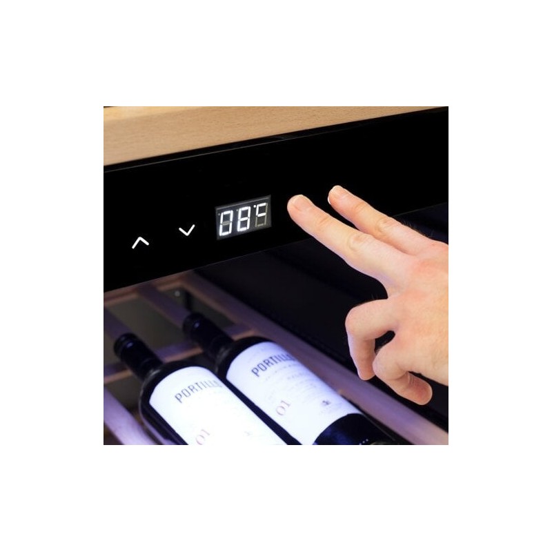 Caso WineExclusive 38 laisvai pastatomas išmanusis vyno šaldytuvas, kompresorine technologija