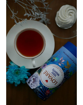 Lovare 1001 Nights Loose Leaf Tea - vynuogių skonio juodosios ir žaliosios arbatos mišinys
