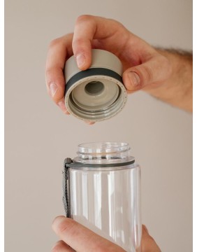 EQUA Plastikinė gertuvė be BPA Plain Grey